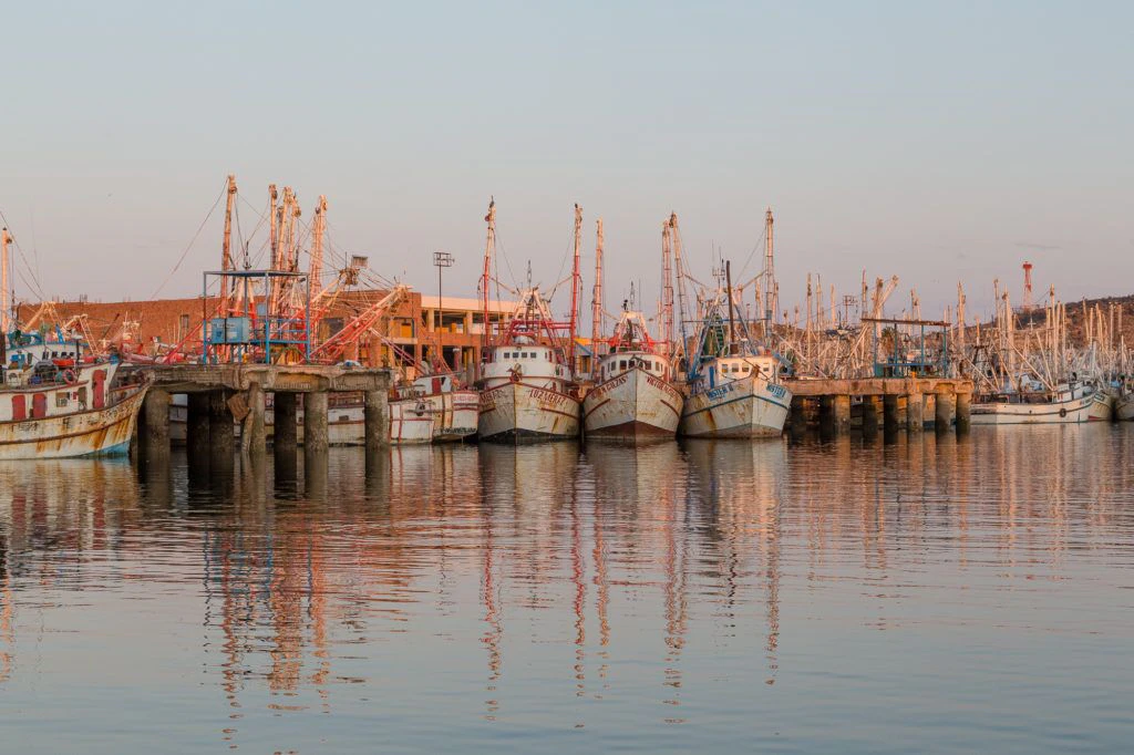 old-port-port-and-shopping-district-006
