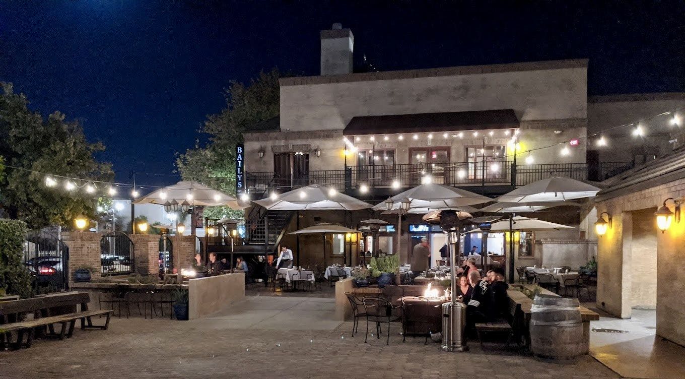 Baily’s/Old Town Temecula