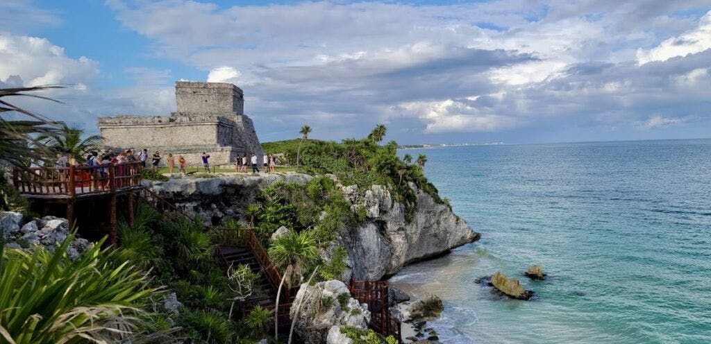 tulum-archaeological-site-on-riviera-maya-003