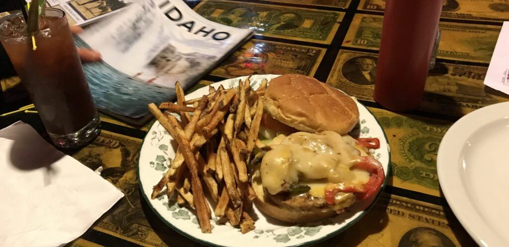 diamond-lil-s-museum-steakhouse-and-saloon-004