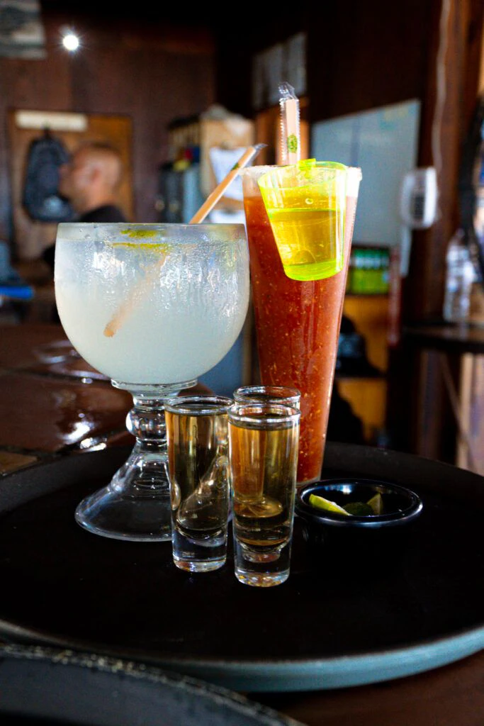 lucky-s-cantina-001
