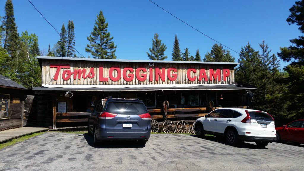 tom-s-logging-camp-001
