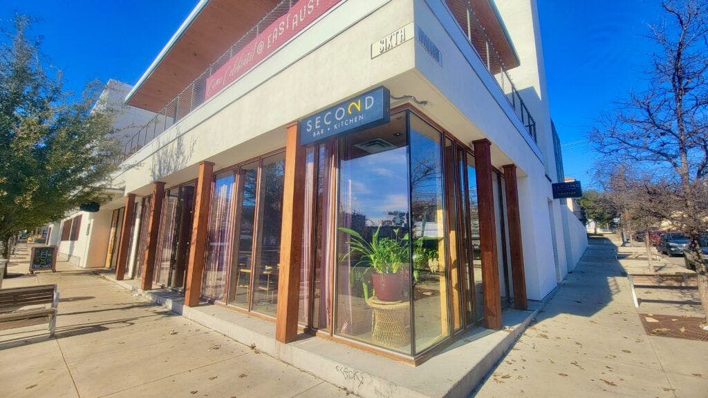 second-bar-kitchen-003