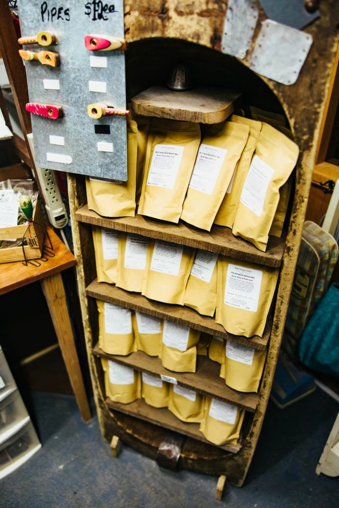 the-creek-company-store-in-silver-creek-013