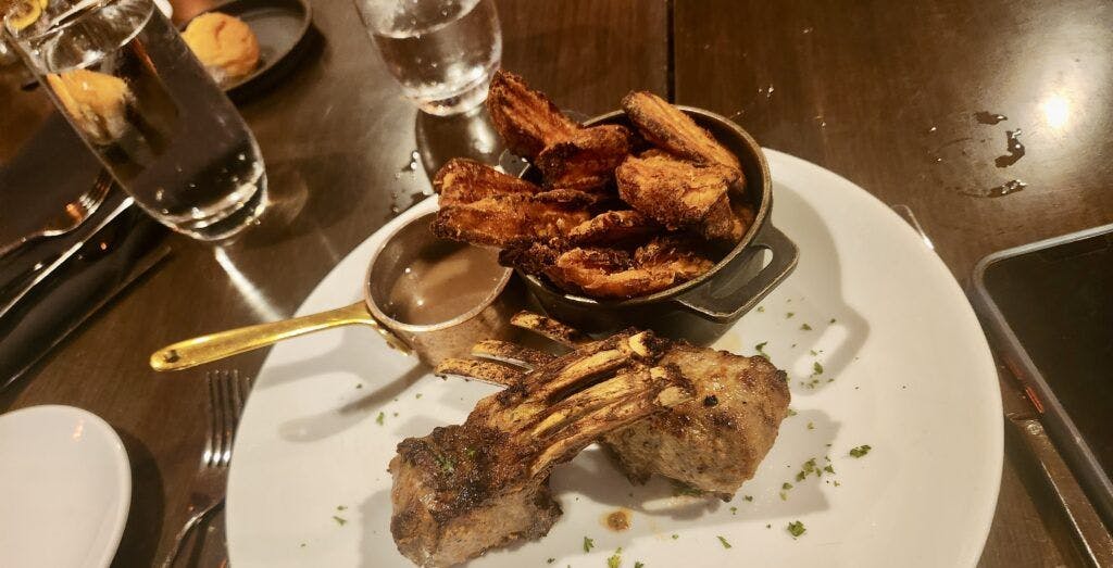 lg-smith-s-steak-and-chop-house-004