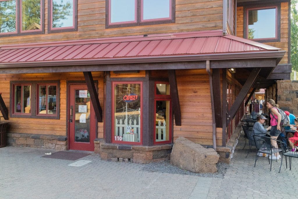 goody-s-chocolate-and-ice-cream-039