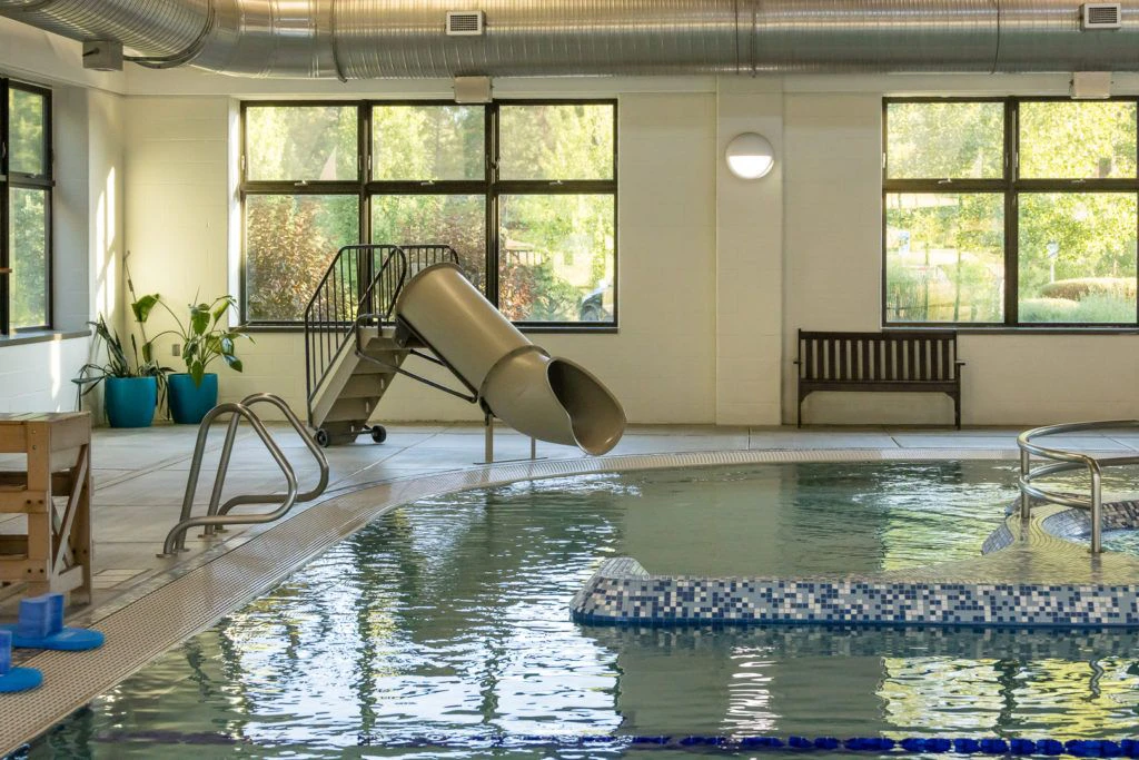 sharc-sunriver-homeowners-aquatic-and-recreation-center-038