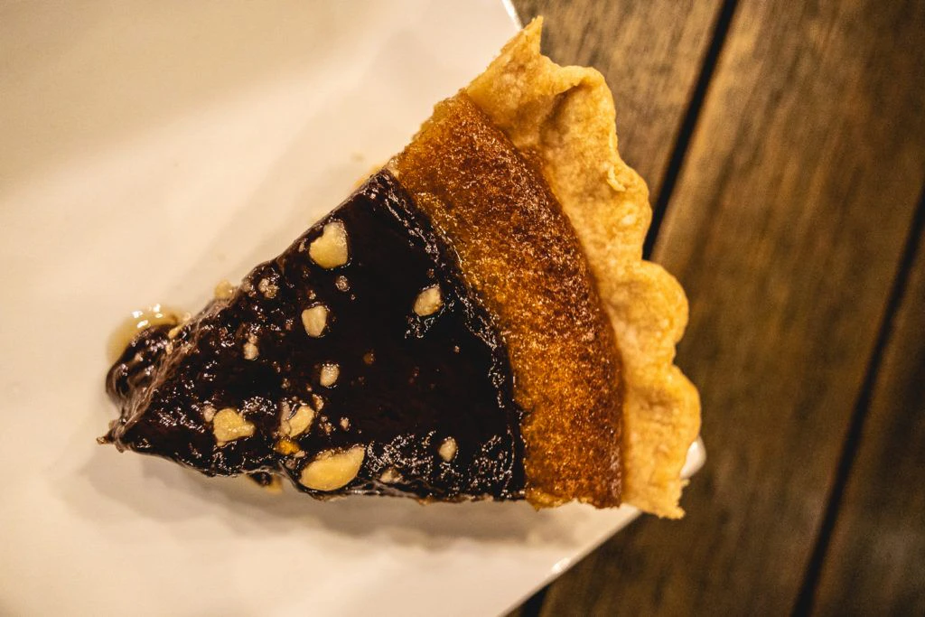 slice-of-humboldt-pie-and-local-cider-bar-008