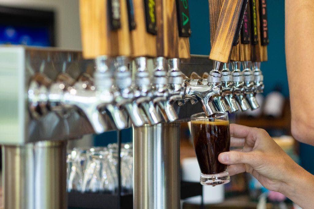 fables-and-feathers-winery-005