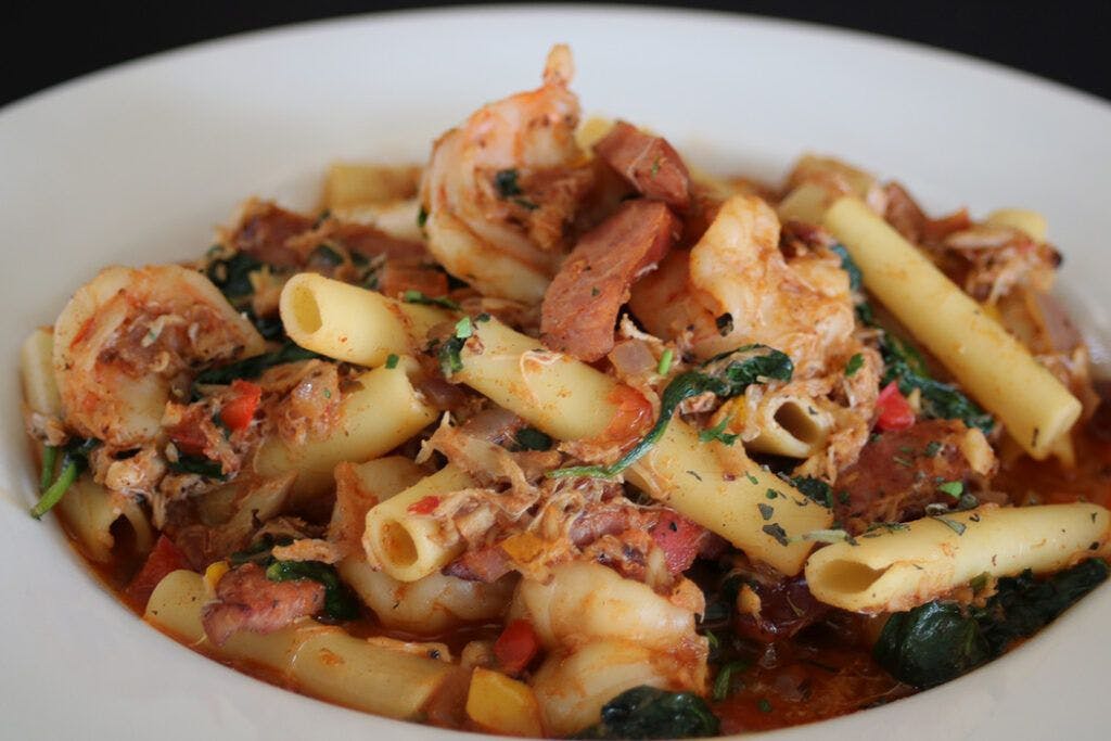 cosmo-s-restaurant-and-bar-004