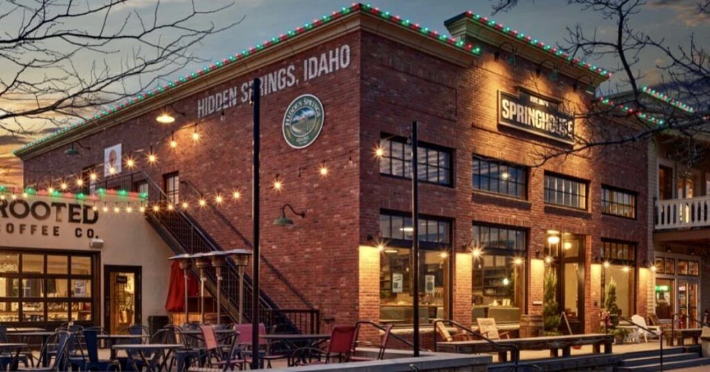 springhouse-at-the-merc-001