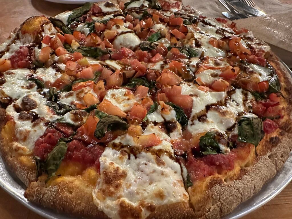 wild-west-pizzeria-and-saloon-002