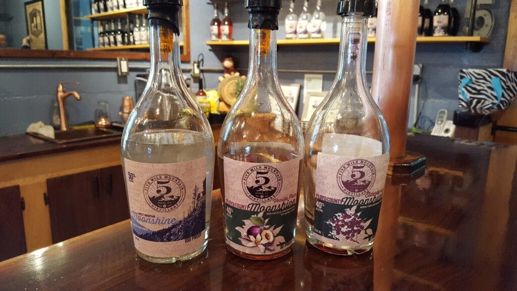 5 Mile Mountain Distillery