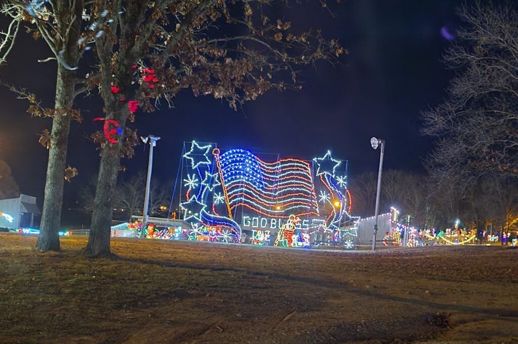 enchanted-village-of-lights-003