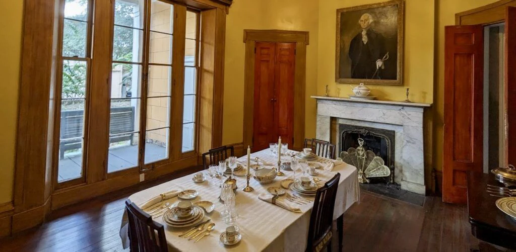 the-old-sorrel-weed-house-museum-003