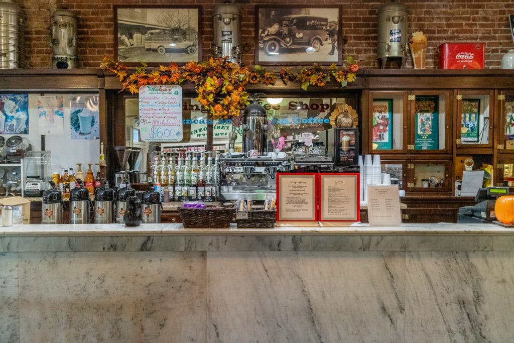 la-king-s-confectionary-galveston-002