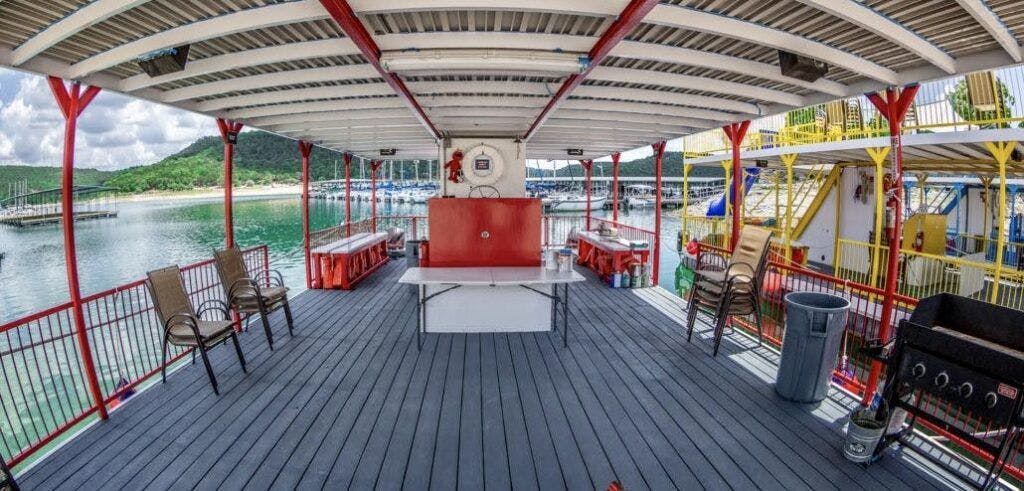 riviera-marina-party-barges-002