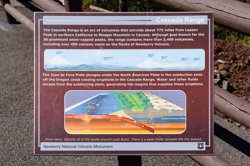 lava-butte-and-lands-visitor-center-051