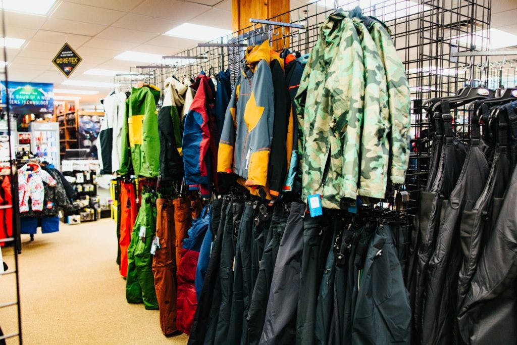 the-ski-barn-and-snow-creek-mountain-sports-015