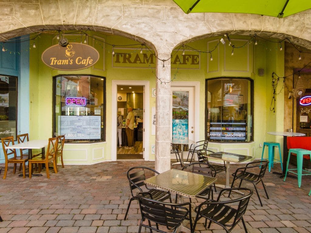 day-trip-to-european-village-014