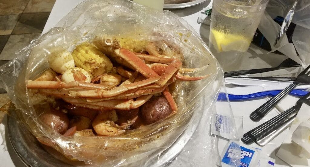 pier-88-boiling-seafood-and-bar-003