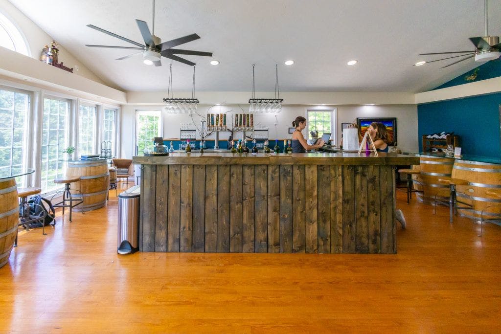 fables-and-feathers-winery-056