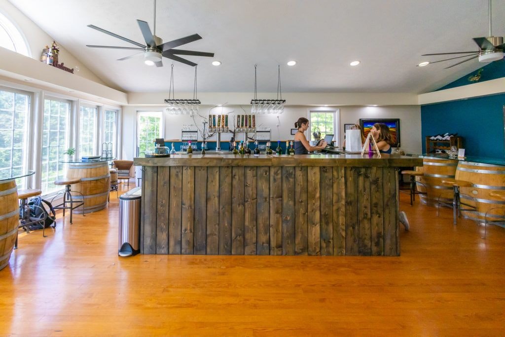 fables-and-feathers-winery-056