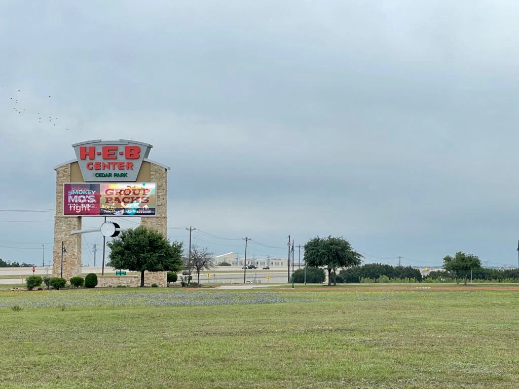 h-e-b-center-at-cedar-park-006