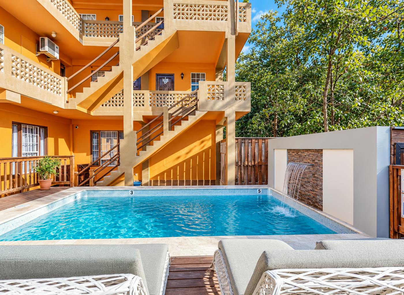 Hummingbird Suites