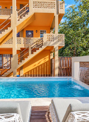 Hummingbird Suites
