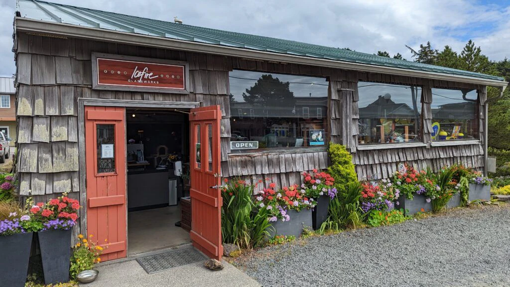 icefire-glassworks-001