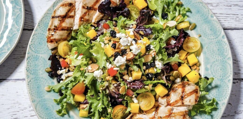 tommy-bahama-marlin-bar-and-store-004