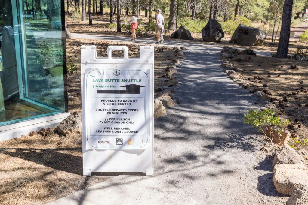 lava-butte-and-lands-visitor-center-011