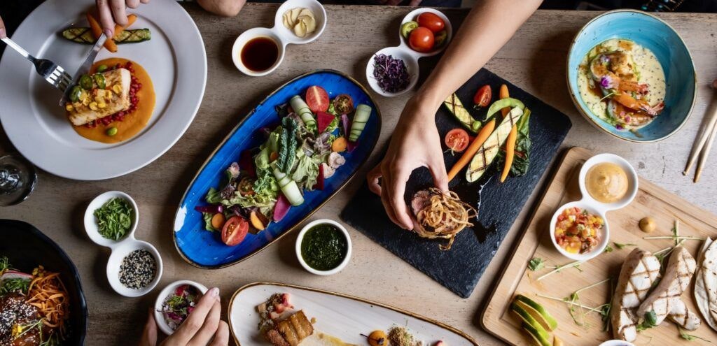 graffiti-restro-cafe-and-wine-bar-003