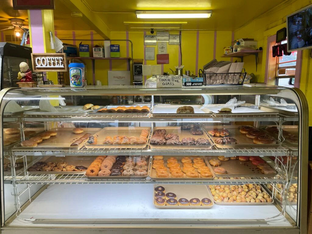 home-town-donuts-002