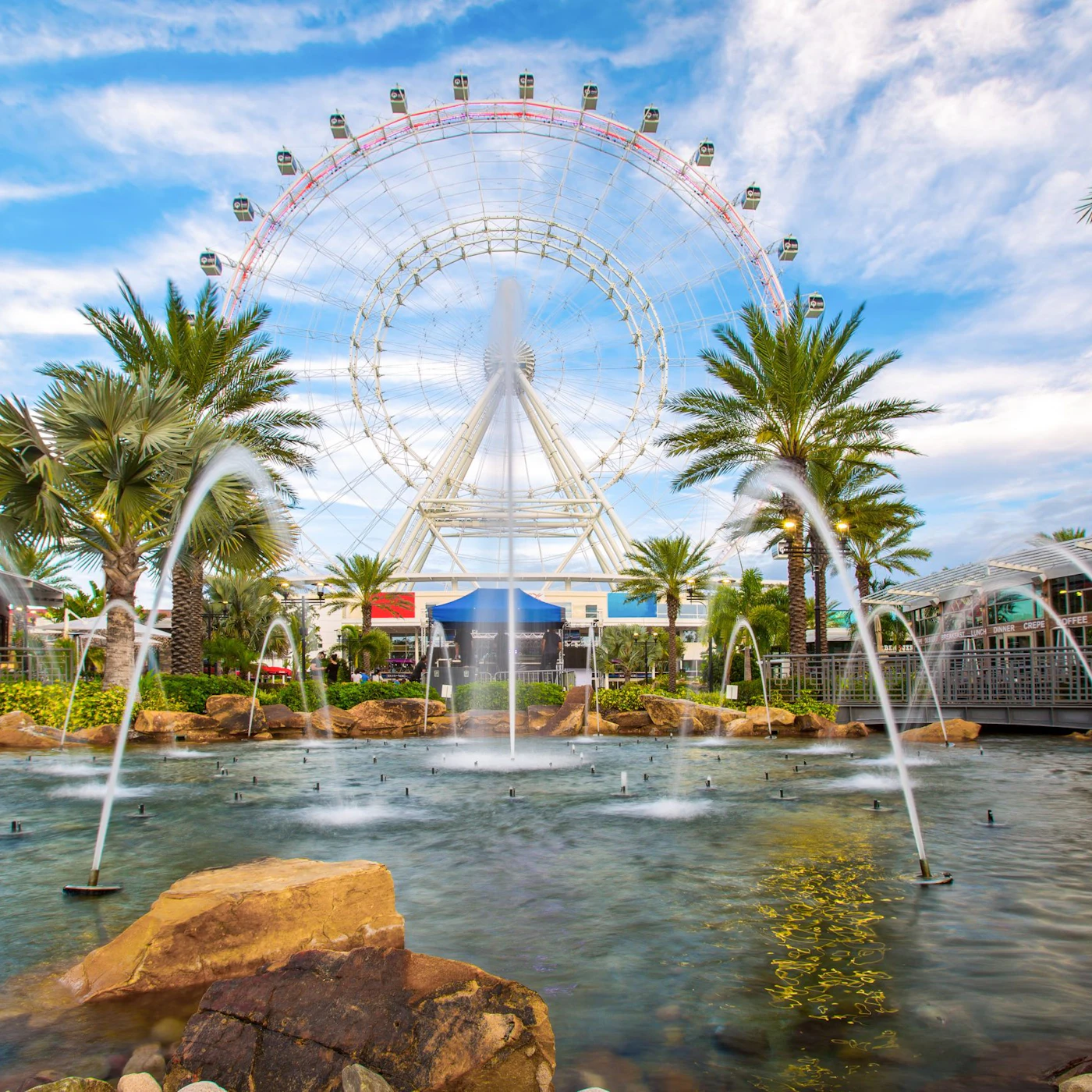 top-11-summer-vacation-destinations-for-families-in-the-us-hero