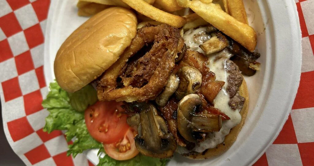 jayla-s-bar-and-grill-002