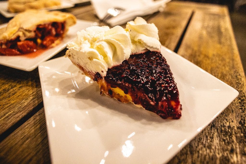 slice-of-humboldt-pie-and-local-cider-bar-011