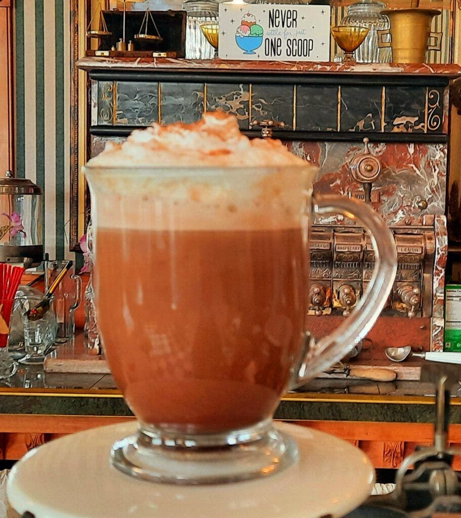 silver-scoop-creamery-004