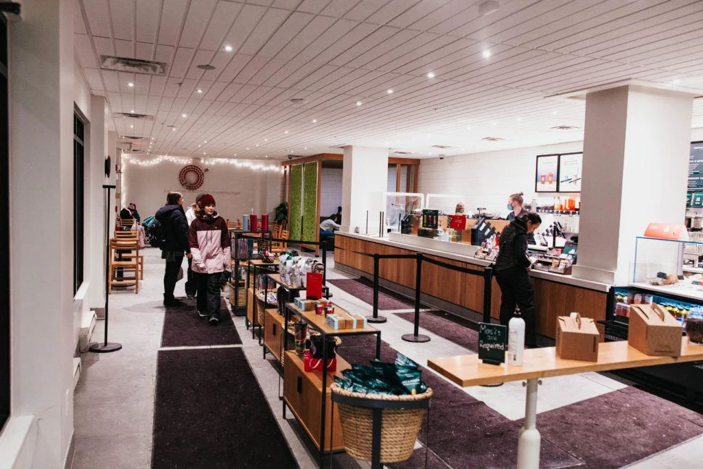 starbucks-snowshoe-004