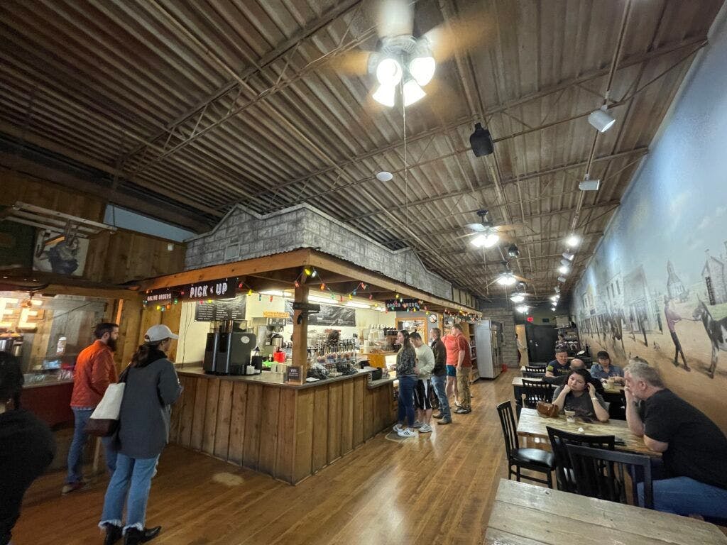 java-ranch-coffee-and-provisions-005