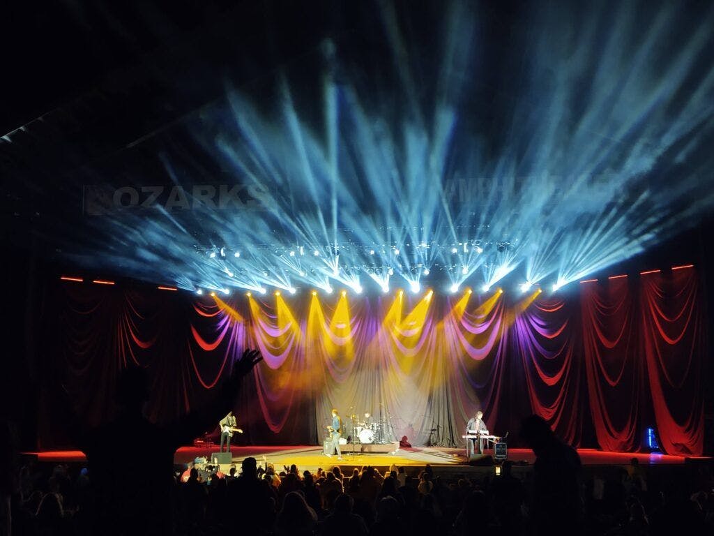 ozarks-amphitheater-002