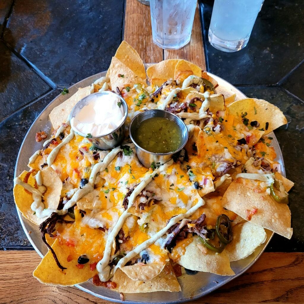 madison-crossing-lounge-002