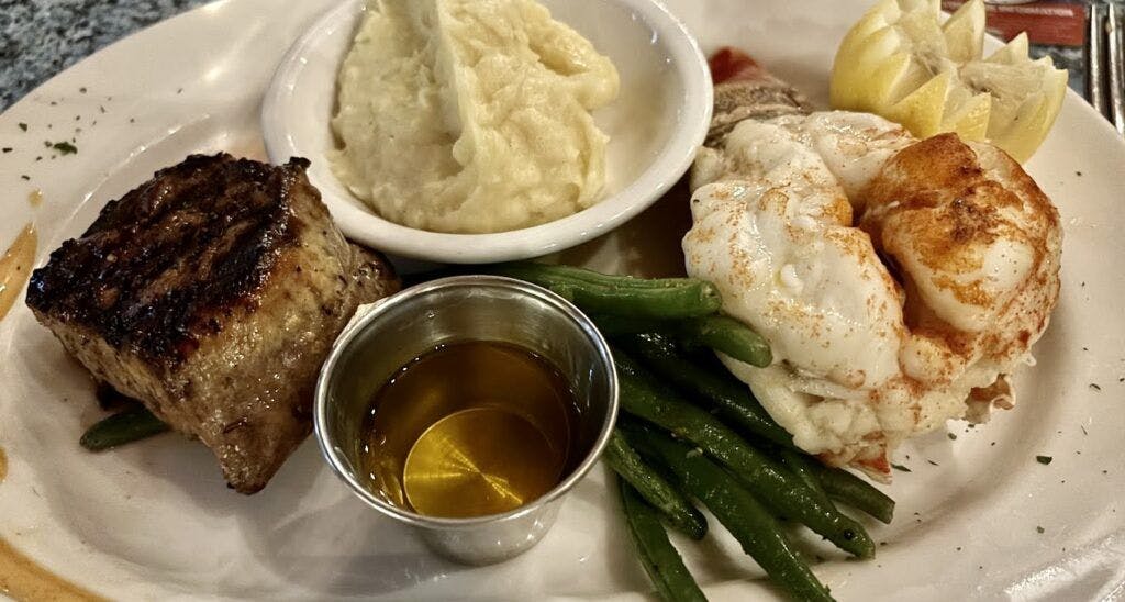 middle-grounds-grill-004