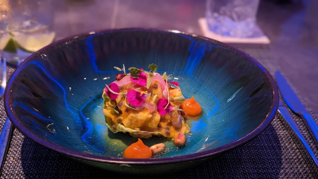 2-fools-and-a-bull-003