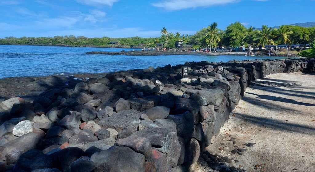 kamakahonu-national-historic-landmark-002