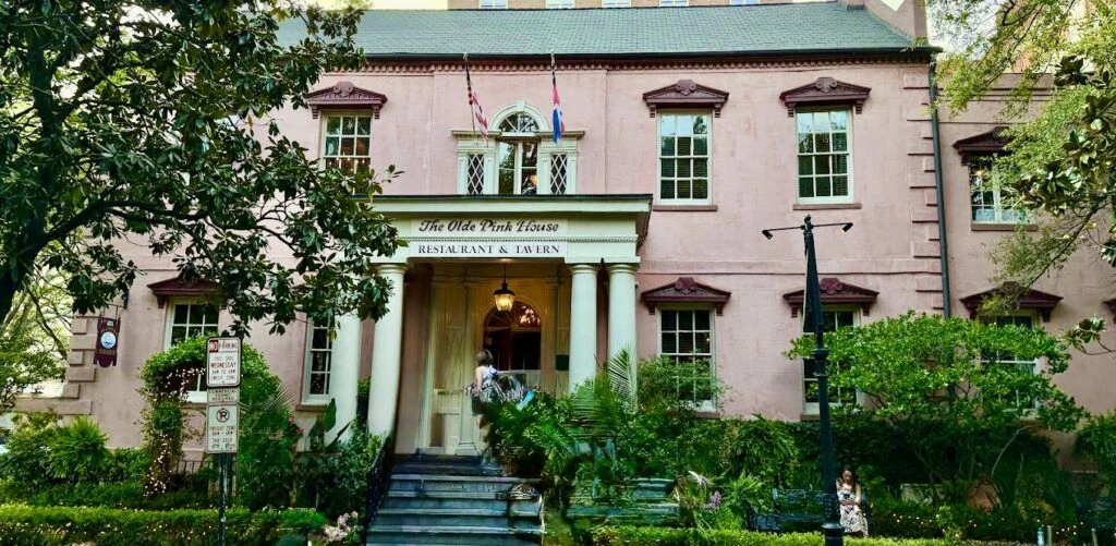 the-olde-pink-house-001