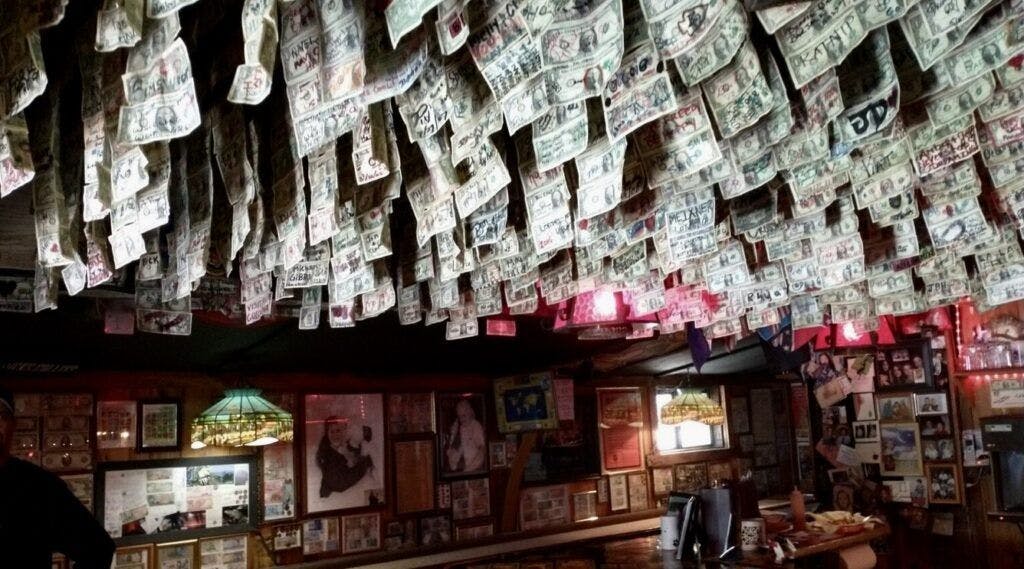 diamond-lil-s-museum-steakhouse-and-saloon-003