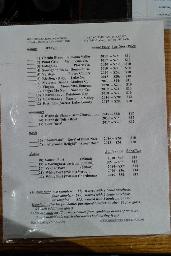 moonstone-crossing-tasting-room-005