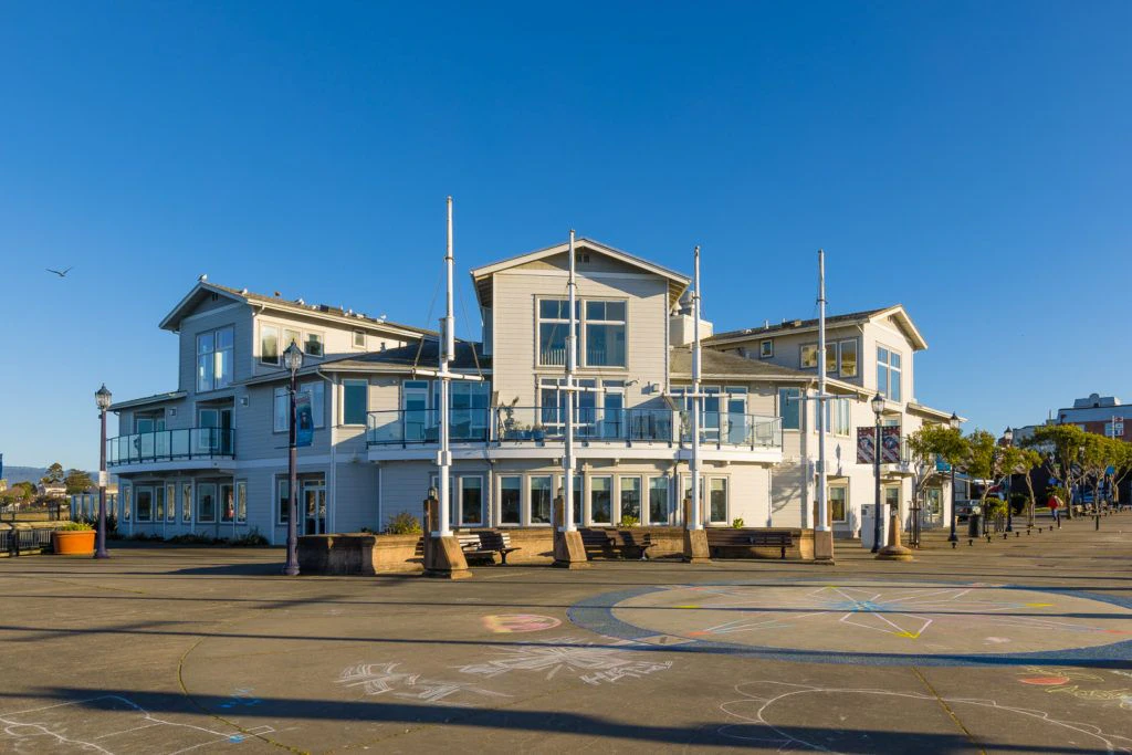 eureka-waterfront-and-old-town-011